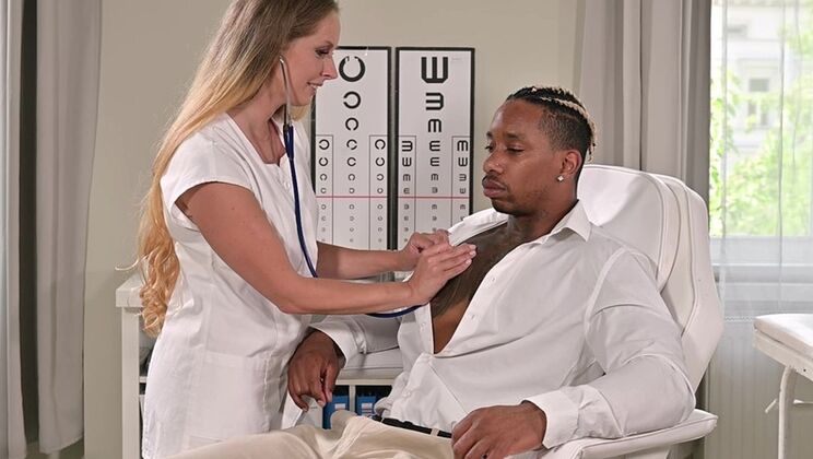 [PornWorld] - Nurse Gets Filled By Two BBCs - Jesus Reyes - Darrell Deeps - Kinuski Kakku