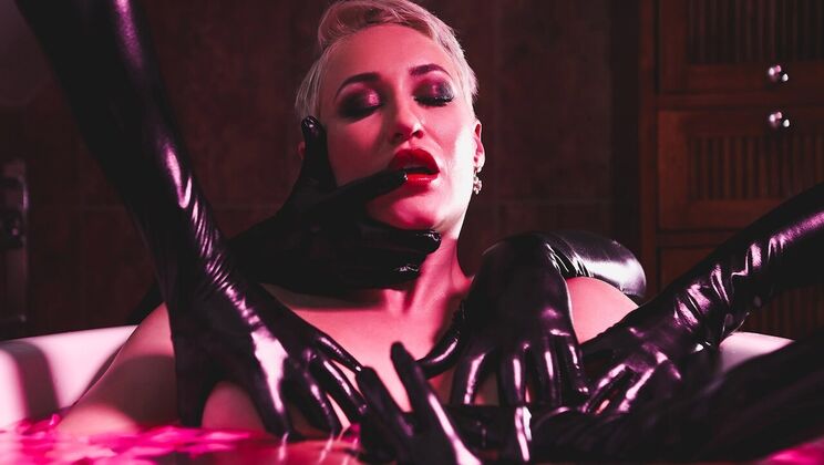 [DigitalPlayground] - Innie and Outie Pussy Action with Tattooed Lesbian Babes - Bonnie Rotten - Ryan Keely