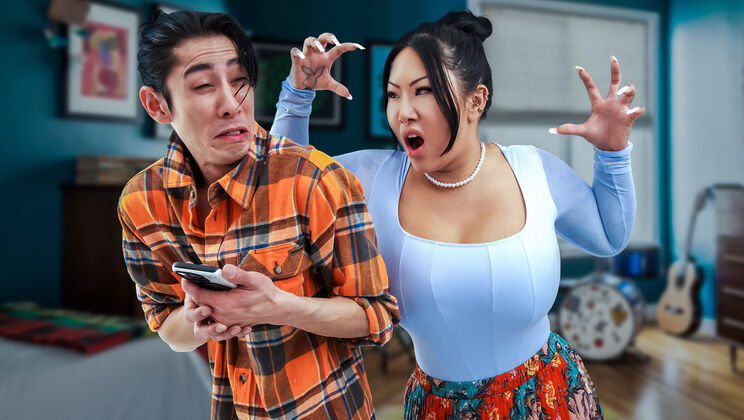 [TigerMoms] - Sportswear and Sex: Connie Perignon's Story - David Lee - Connie Perignon