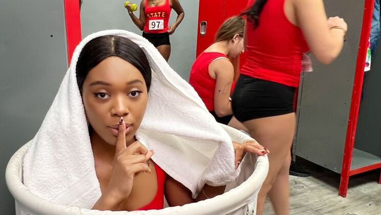 Logan Xander Takes a Ride from Journey Love