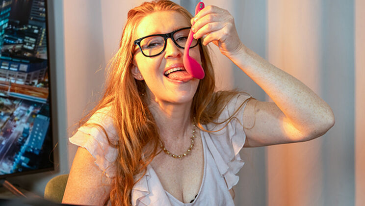 Lenka the Sexy Showhost Takes Big Cock From Bruno