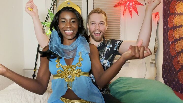 Nicole Deepthroats Jonte In Mocha Genie Role Play