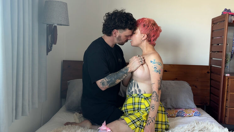 Jesse & Lola Kissing You Passionate Blowjob