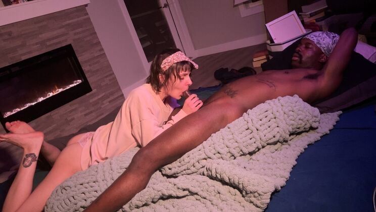 Junebug & Teddie Are In Luv And Ready To Fuck