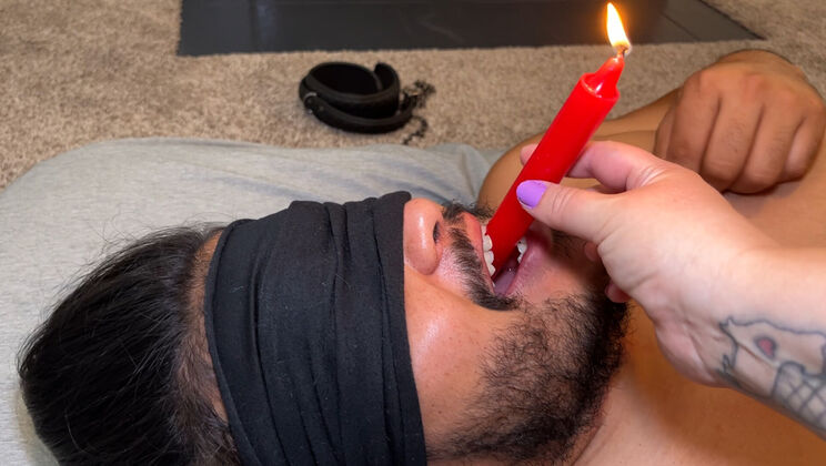 Toni & Slice: Very Good Boy Handjob Quickie